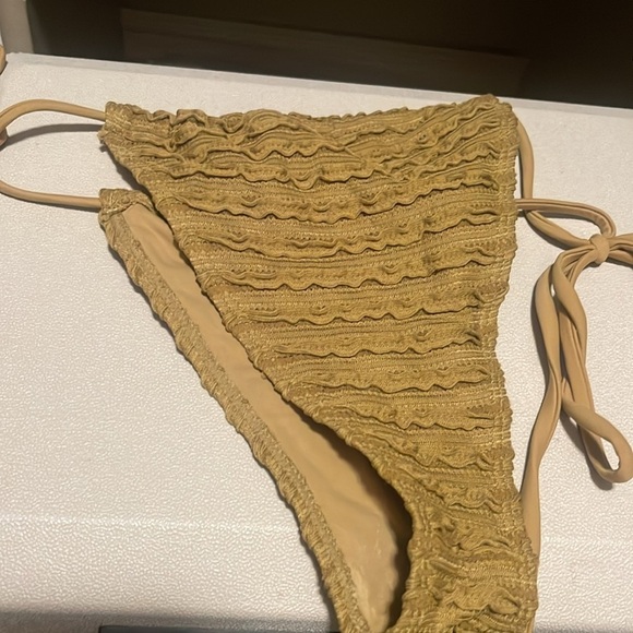 SHEIN Swim Basics Summer Beach Smocked Halter Triangle Bikini Set With Skirt - Picture 7 of 9